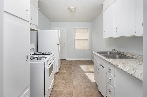 3101 Girard Ct Photo 1