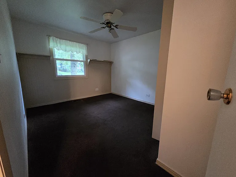 516 Bahama Ln — Photo 9