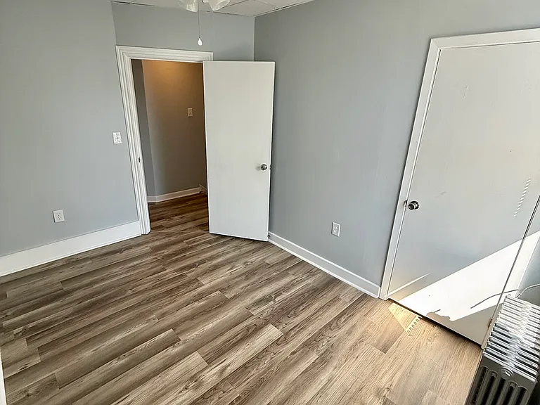 242 Washington Blvd #1/2 — Photo 22