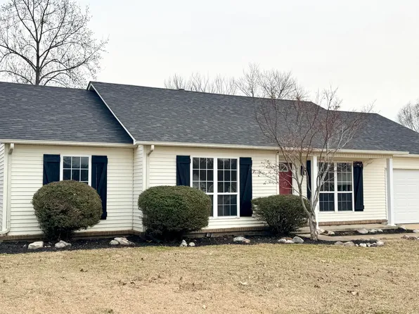 870 Sir Lionel St, Dyersburg, TN 38024