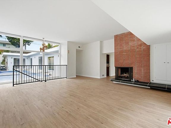 4th image of 8228 Rees St