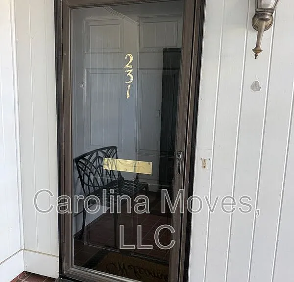 925 Cleveland St #231 — Photo 2