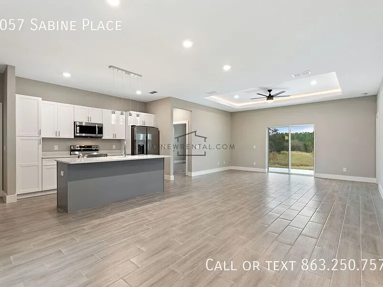 1057 Sabine Pl — Photo 14