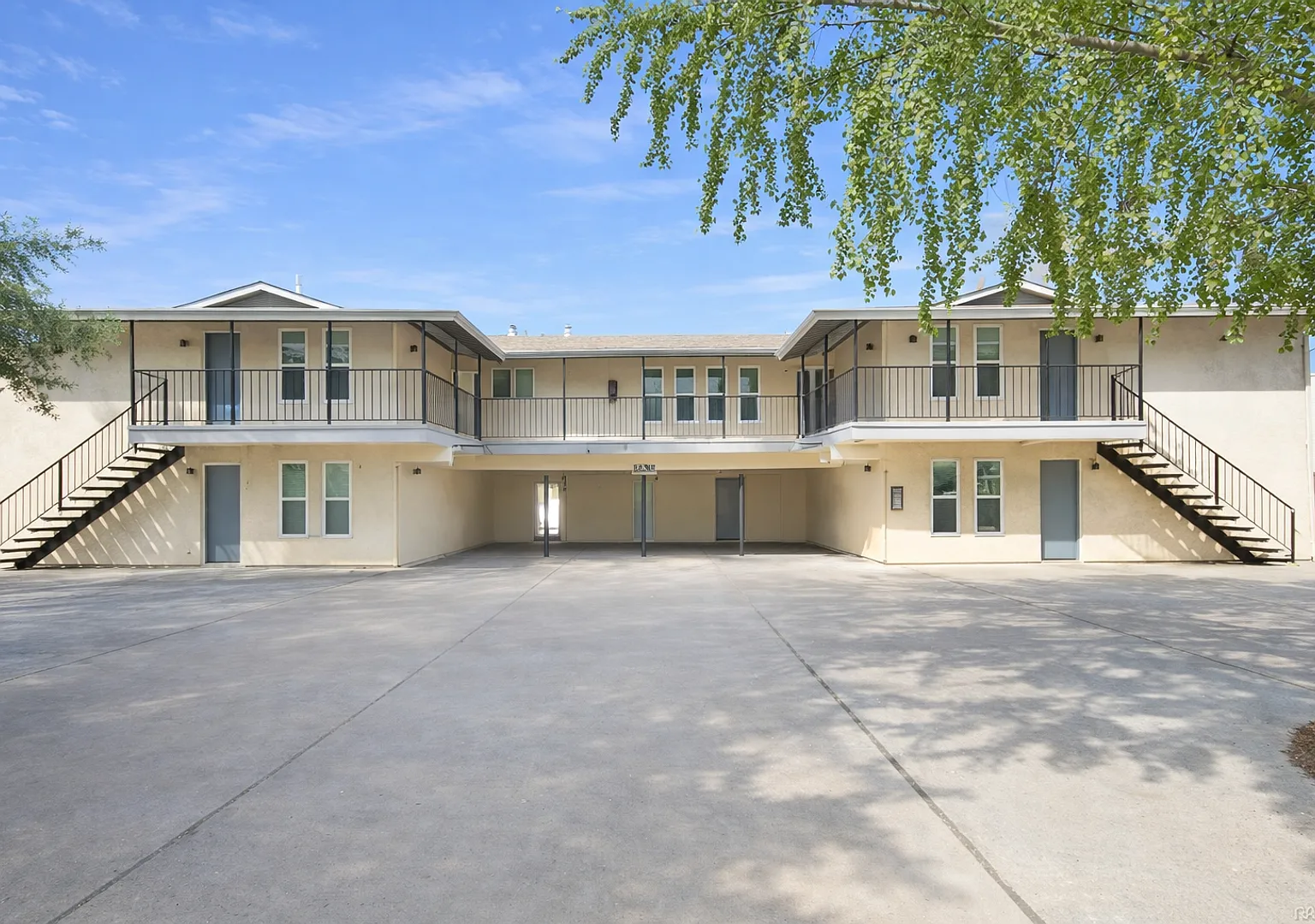 728 W. Sacramento Avenue — Photo 2