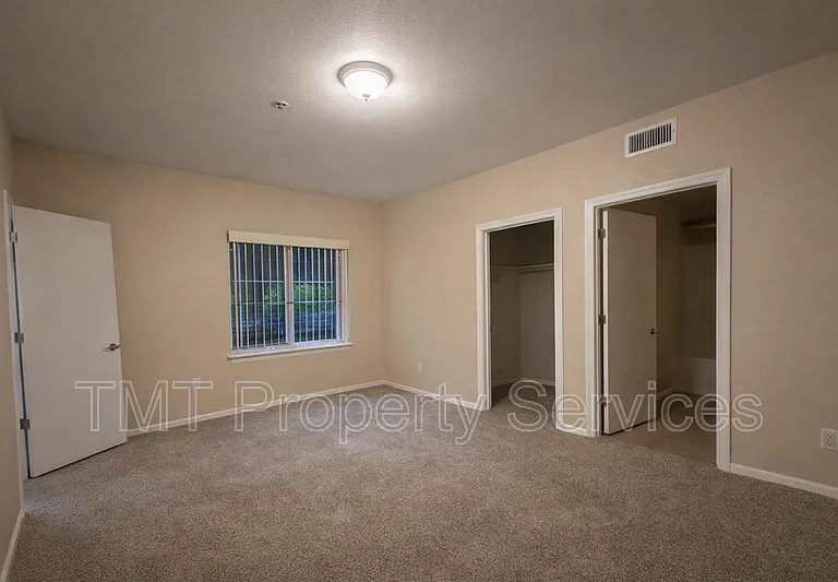 4200 E Commerce Way #1012 — Photo 6