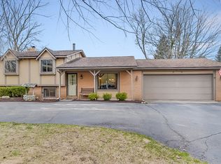 1738 Milford Hts, Milford, MI 48381