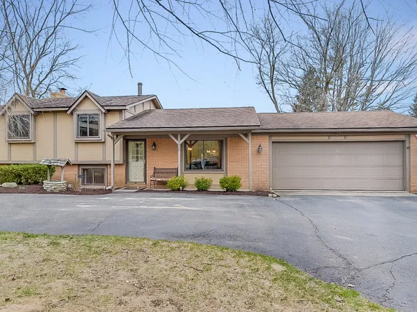 1738 Milford Hts, Milford, MI 48381