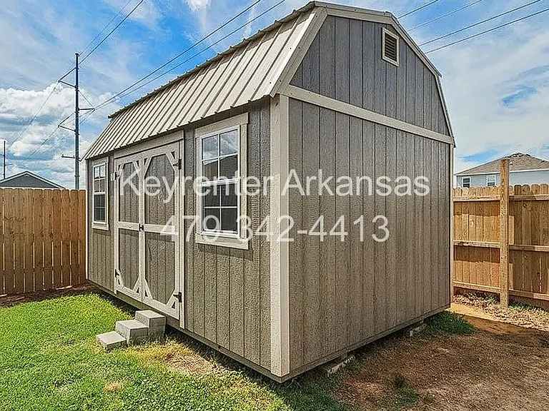 1600 Edinburgh Dr — Photo 9