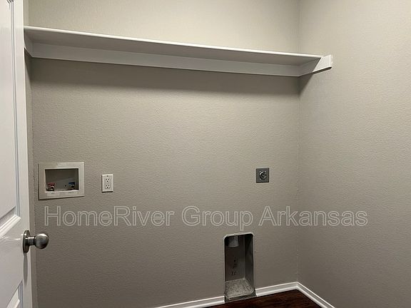5th image of 808 Evans Cir