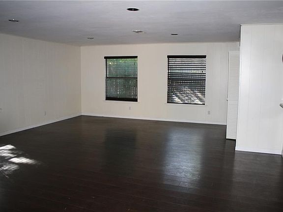 5th image of 1504 Fannin Dr