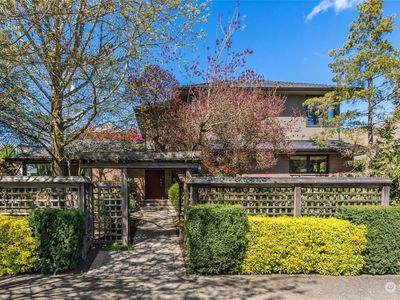 1805 McGilvra Blvd E, Seattle, WA, 98112