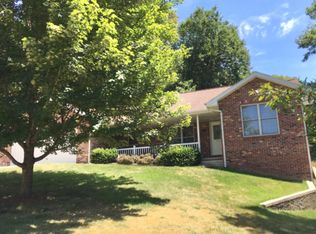 8217 Deer Haven Ct, Jefferson City, MO 65101