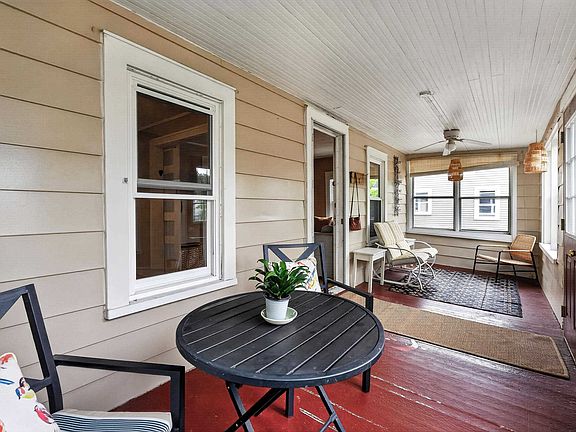 5th image of 2522 Moland St