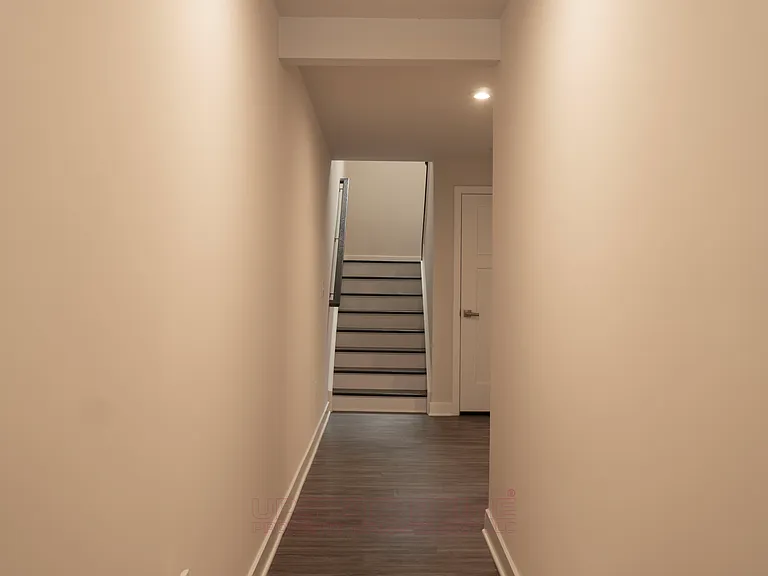 8 Questover Dr — Photo 2