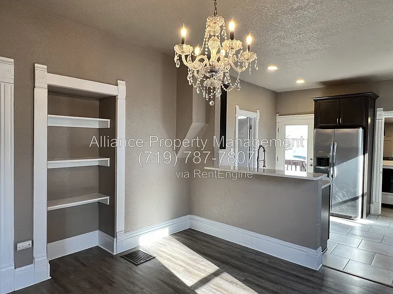 743 N Walnut St — Photo 7