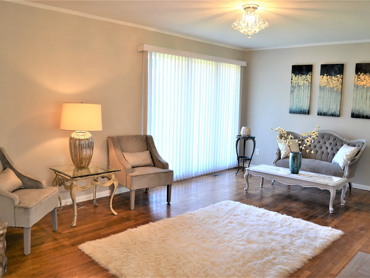 4 bed, 1570 sqft, $1,995 — Photo 3