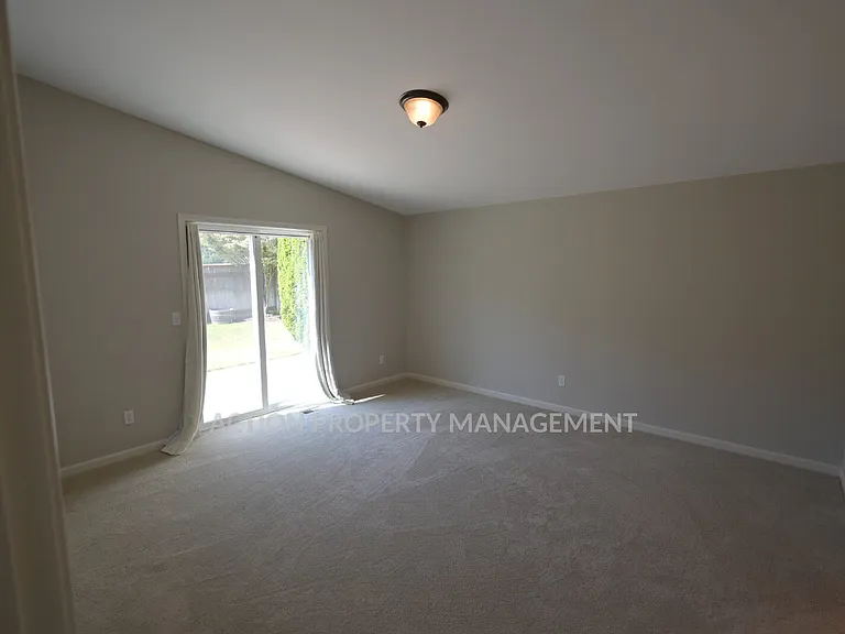 41 W Lobelia Dr — Photo 18