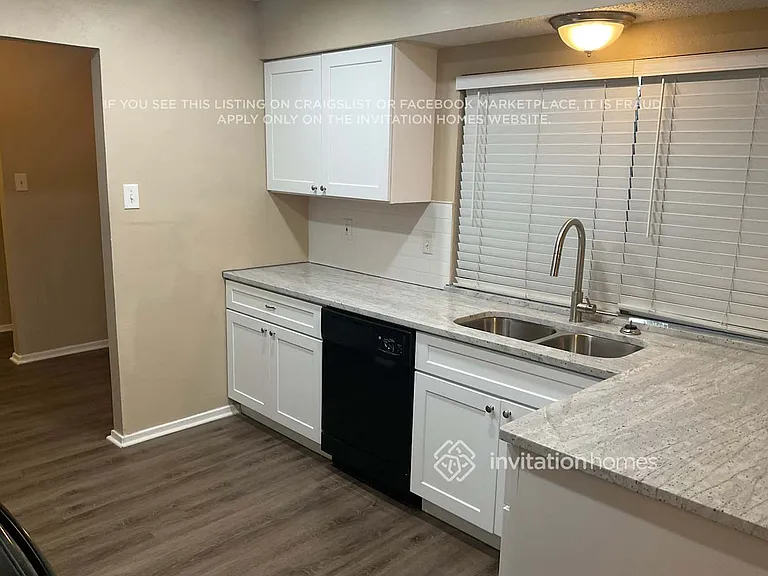 503 Thorn Wood Dr — Photo 9