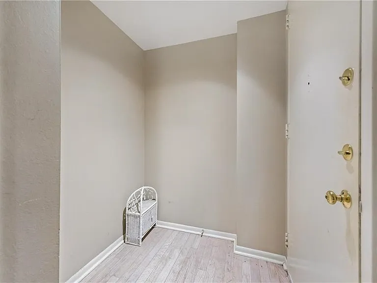520 S Chaparral St #501 — Photo 4