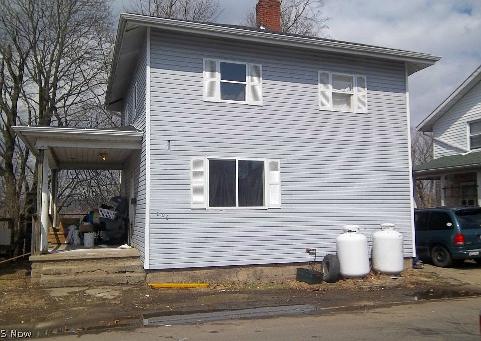 2nd image of 331 N 3rd St