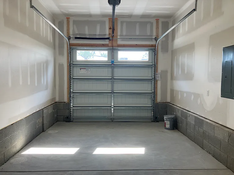 703 Hilltop Rd — Photo 3