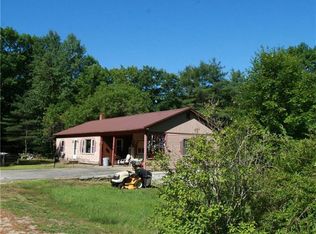 91 Oxford St, South Paris, ME 04281