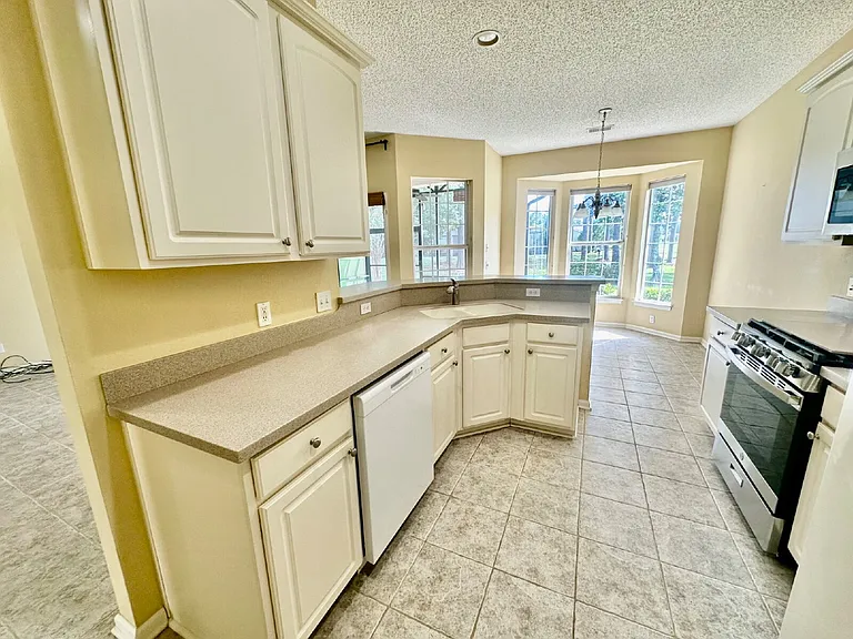 39 Tallow Dr — Photo 11