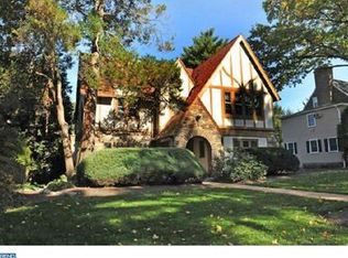 415 Lodges Ln, Elkins Park, PA 19027