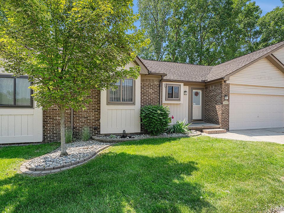 1st image of 20534 Longwood Dr