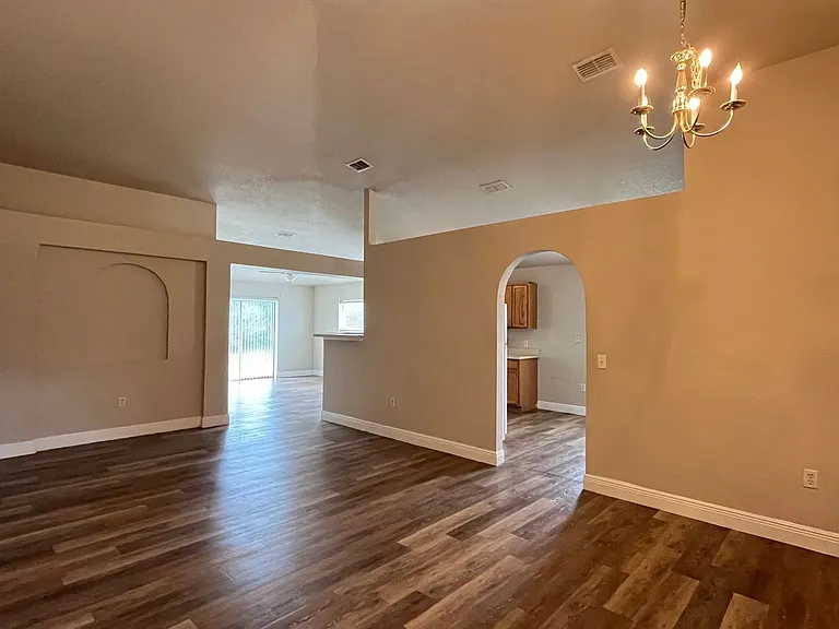 459 Rio Grande Ln — Photo 5