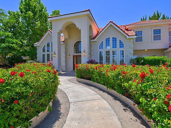 5th image of 10900 Santa Monica Dr NE
