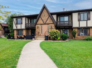 2010 Tracy Dr APT 1, Bloomington, IL 61704