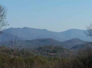 22 Fox Hunter Trl, Brasstown, NC 28902