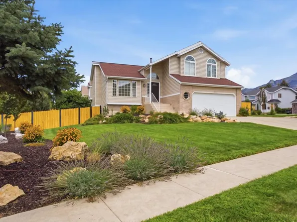 2313 E Rockview Dr S, Sandy, UT 84092