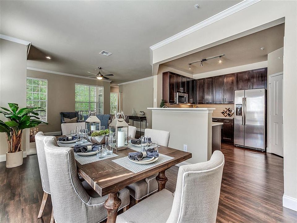 Elegant Dining Room