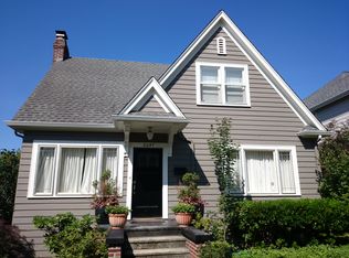 6047 44th Ave SW, Seattle, WA 98136