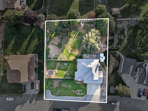 3rd image of 2792 Katie Rd
