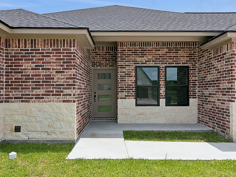 5640 Essie Ln — Photo 3
