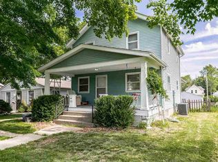 914 E Bloomington St, Iowa City, IA 52245