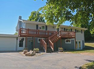 8320 Orchard Hl, Beulah, MI 49617