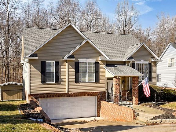 2nd image of 17 Clayton Way