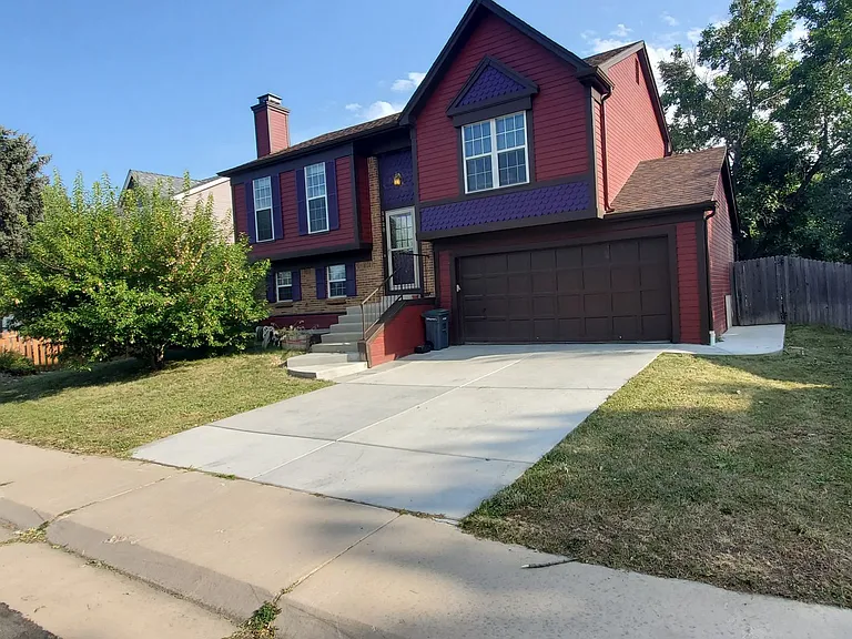 1120 Somerset St — Photo 1