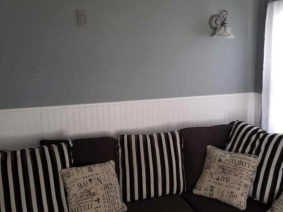 1st image of 4093 W 140th St