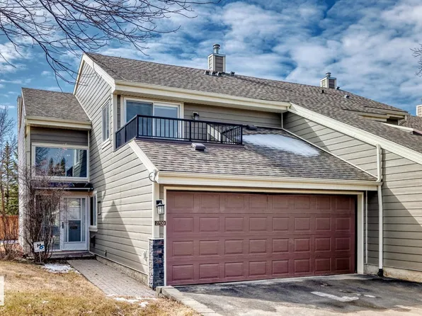 2709 124th St NW, Edmonton, AB T6J 4T2