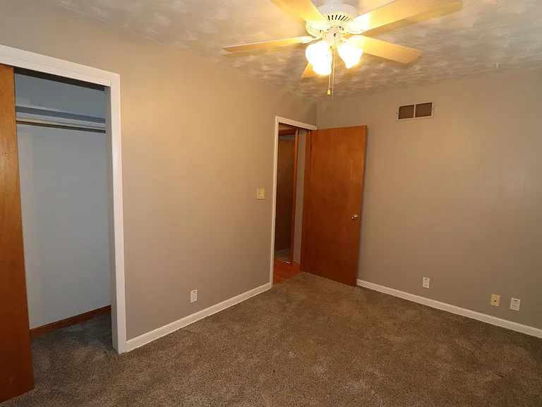510 Maple St — Photo 24