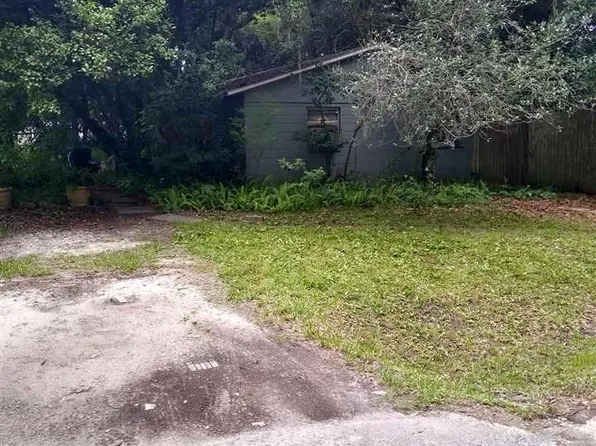 2012 NW 4th St, Gainesville, FL 32609