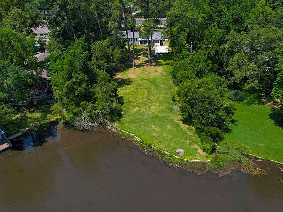 3rd image of 6830 N Trenholm Rd