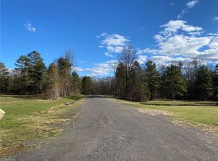 2 Windrush Ln, Advance, NC 27006