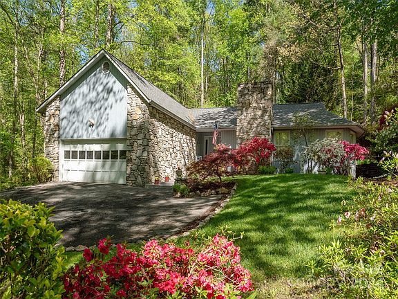 2nd image of 160 Foothills Dr