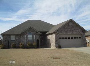 509 Samuel Loyce Dr, Searcy, AR 72143